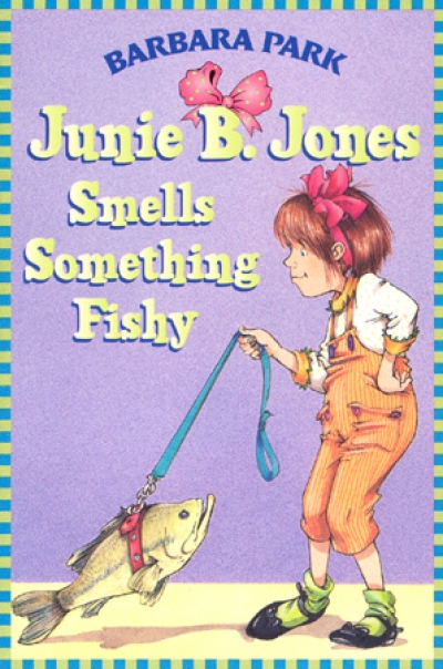 Junie B. Jones #12 [Smells Something Fishy (Book)]